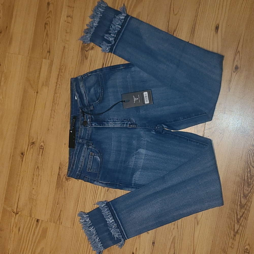 NWT lucky & blessed jeans, size 4